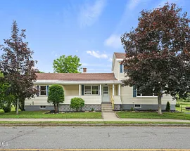 115 Main St