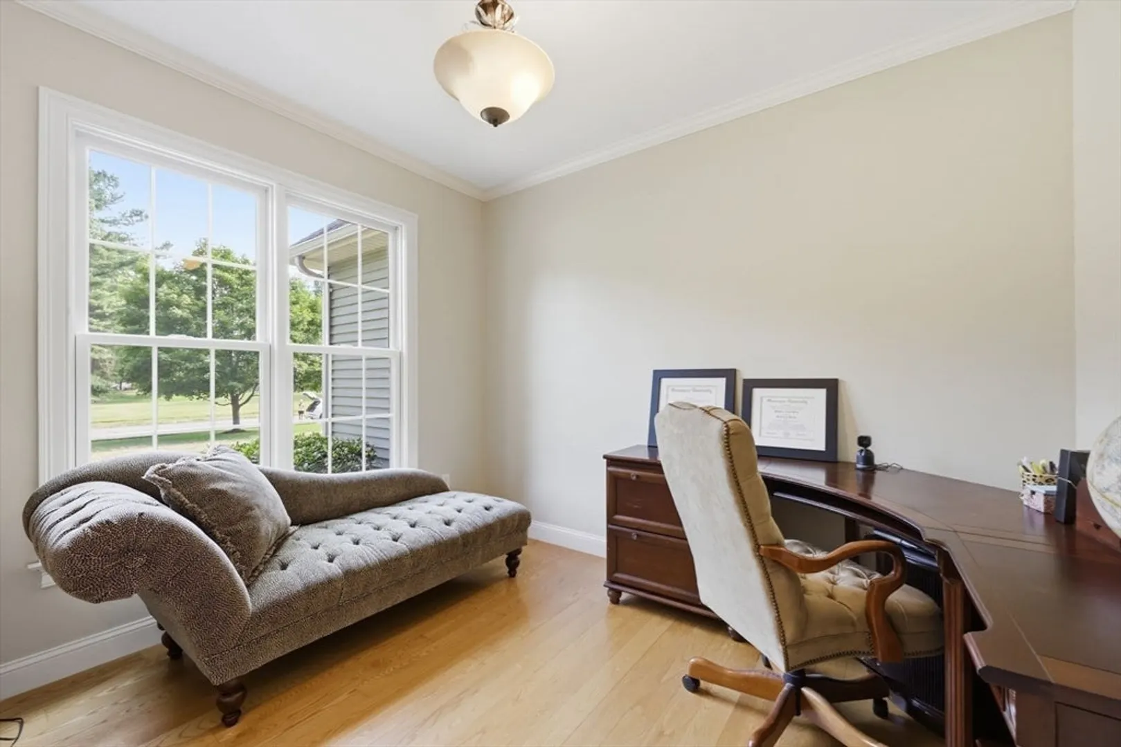 8 Lexington Circle Photo 11