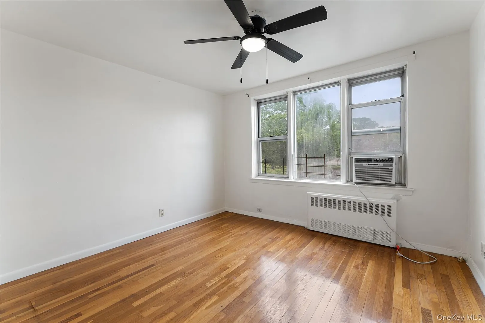 300 N Broadway  #7B Photo 5