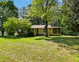 22 Raymond Avenue