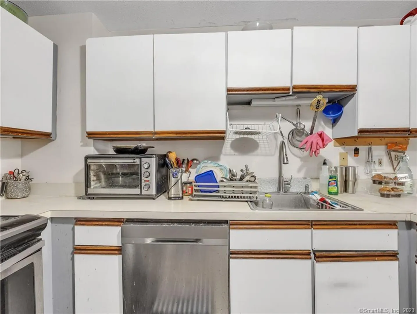 213 Franklin Avenue  #405 Photo 8