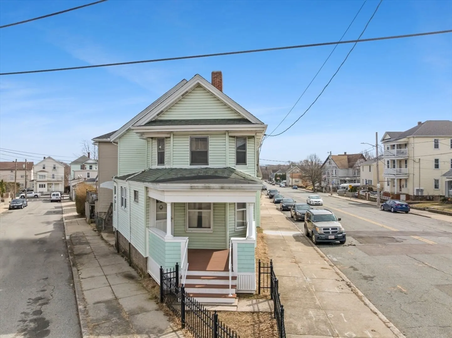 2018 Pleasant St Photo 25