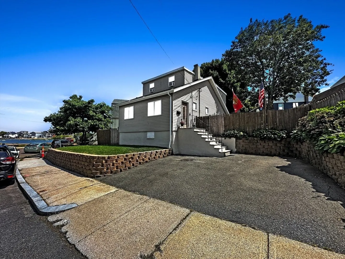 97 Triton Ave Photo 33