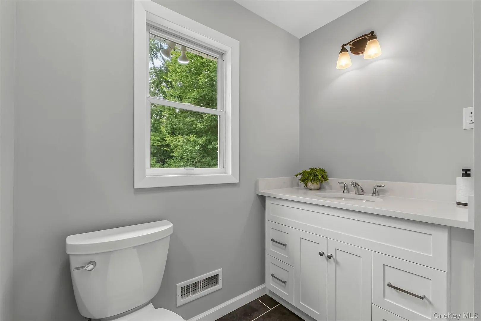 2536 Ridge Street Photo 10