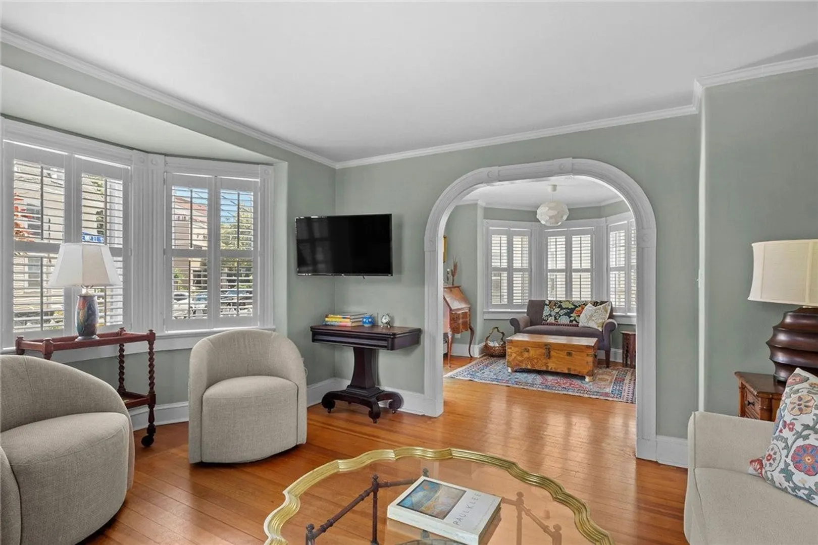 8 Sanford Street Photo 5