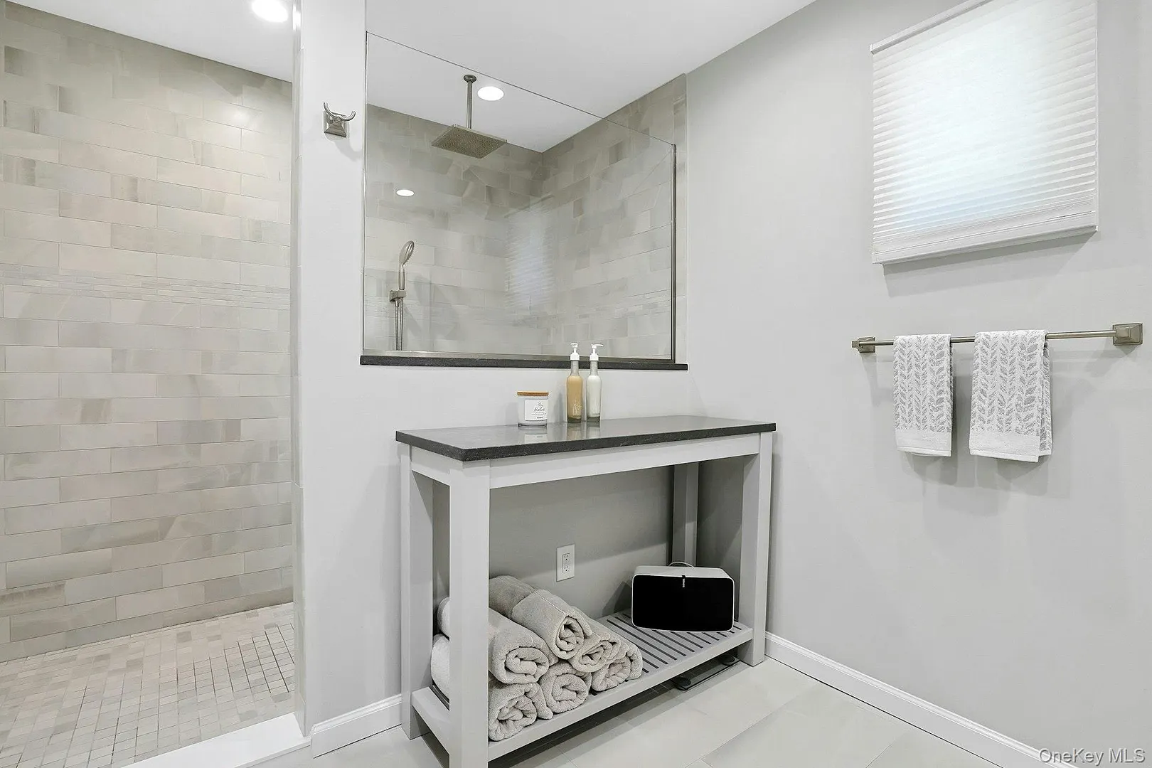 20 Robbins Road Photo 22