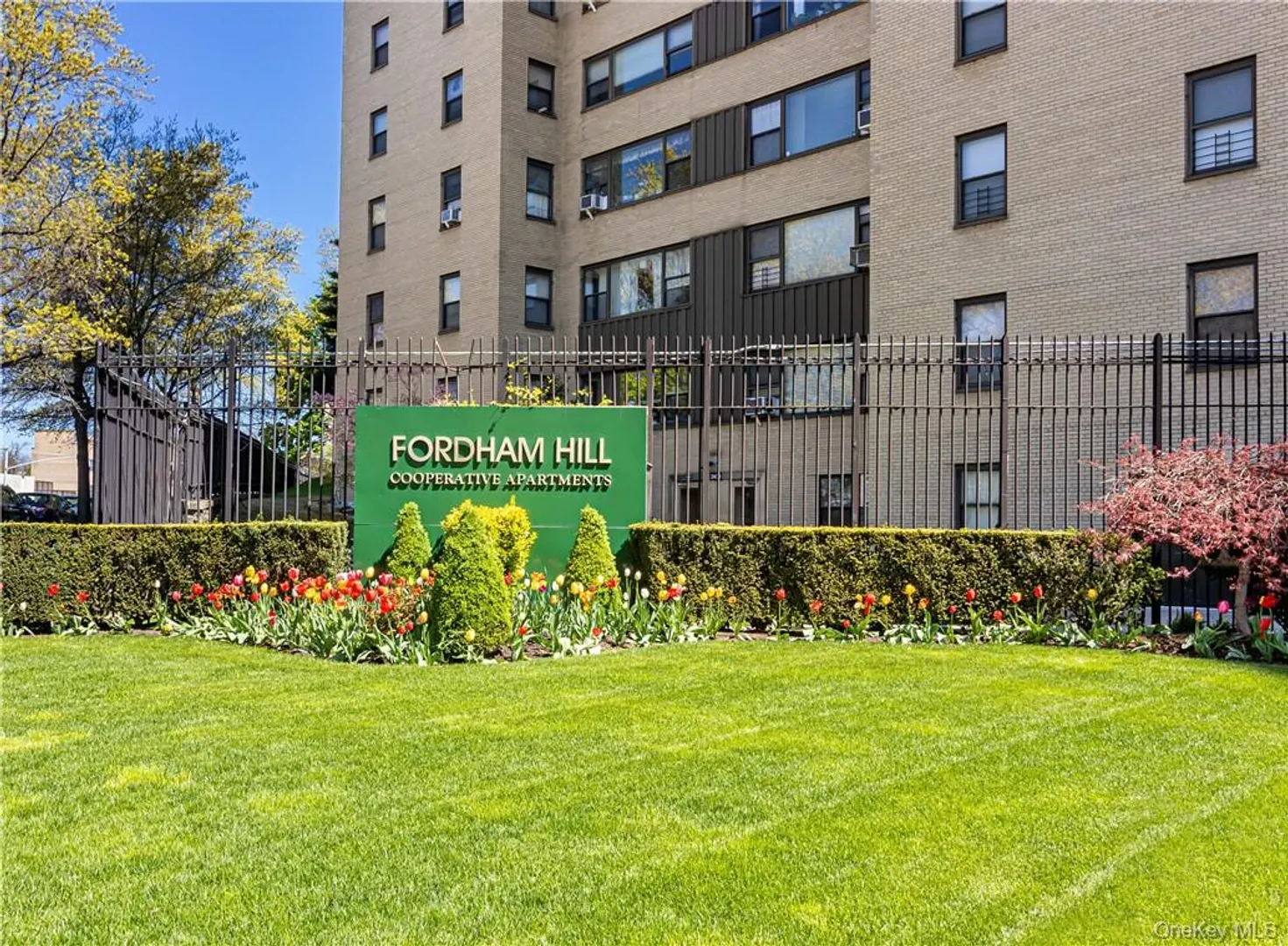 1 Fordham Hill Oval  #16H Photo 19