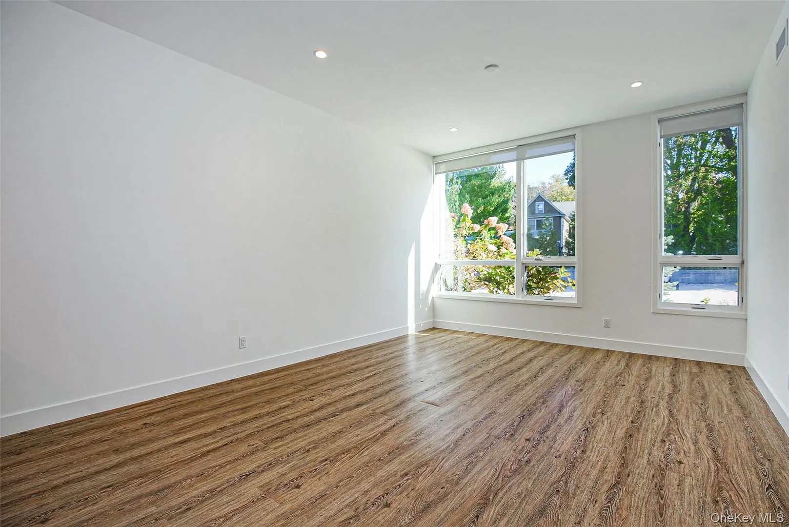 39 Washington Avenue  #205 Photo 3