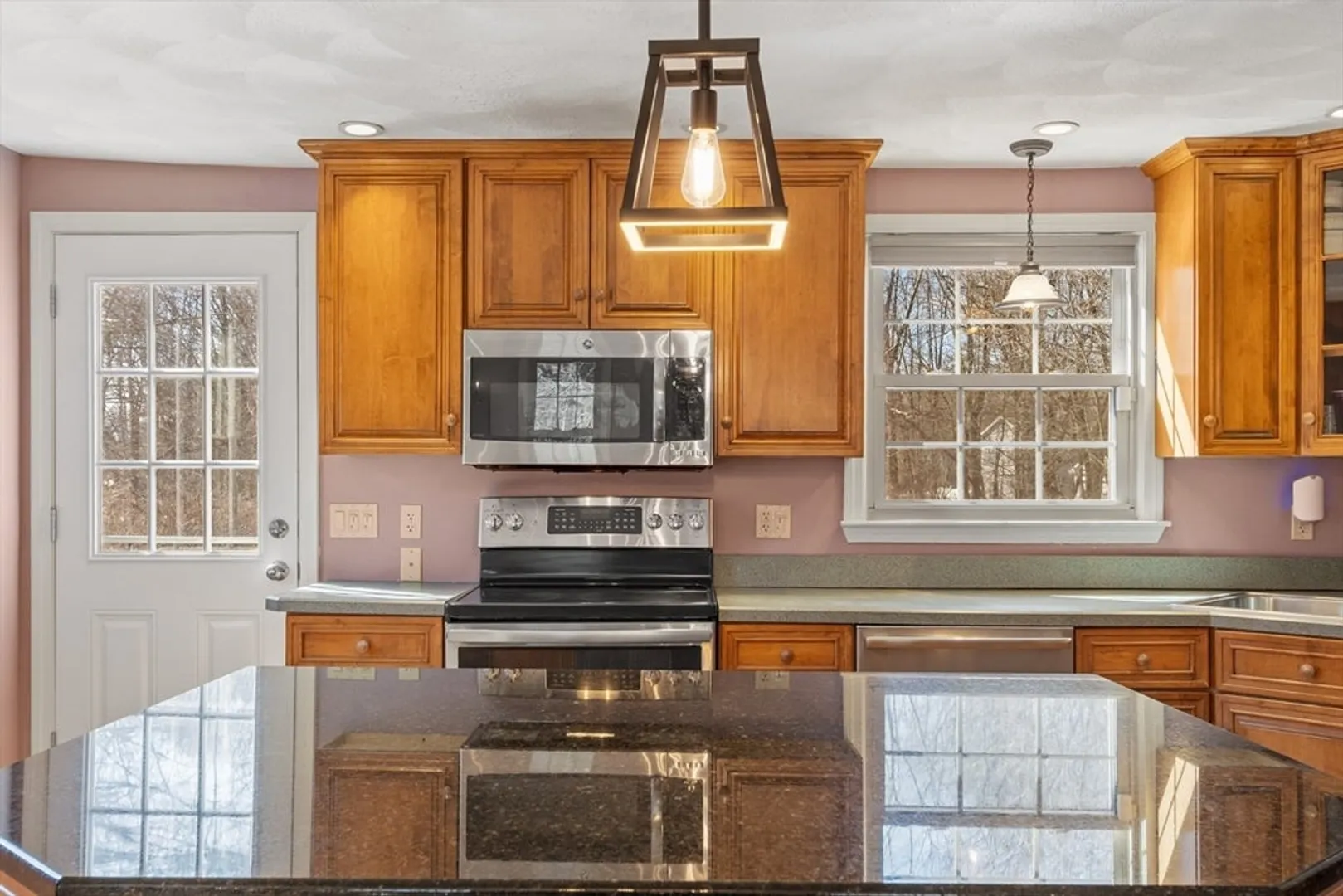 20 Village Dr Photo 5