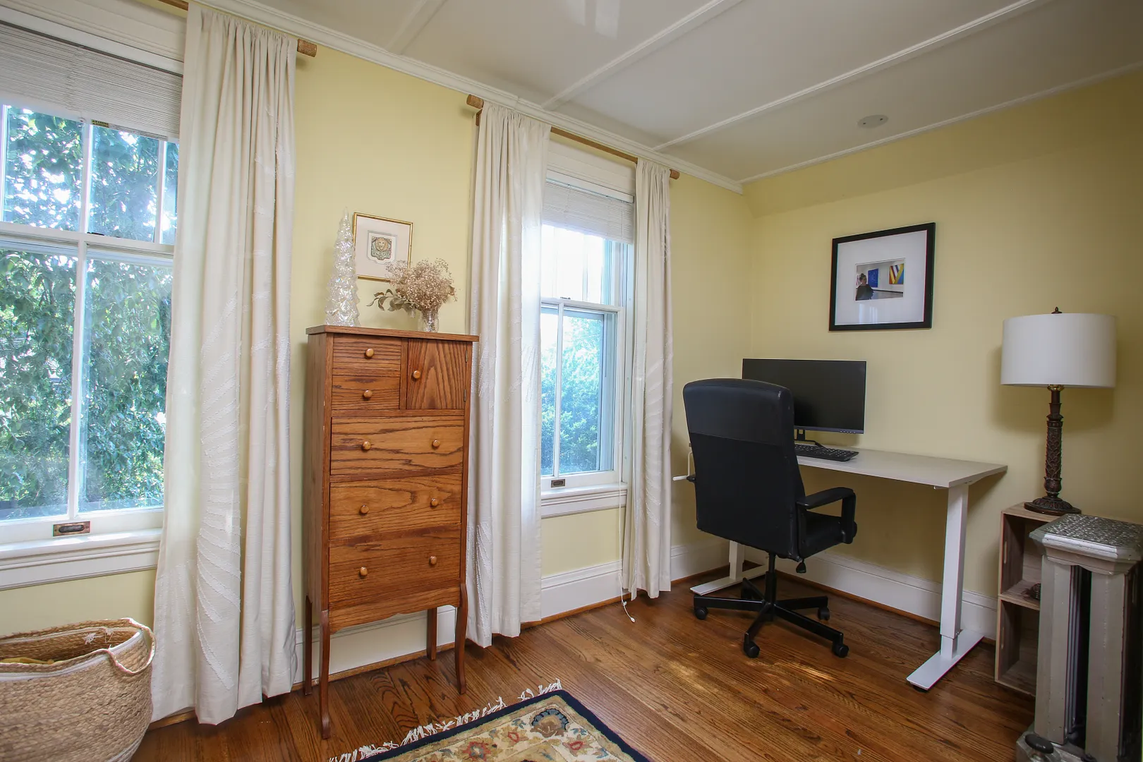 55 Marion Ave Photo 23