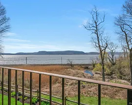 311 Kemeys Cove