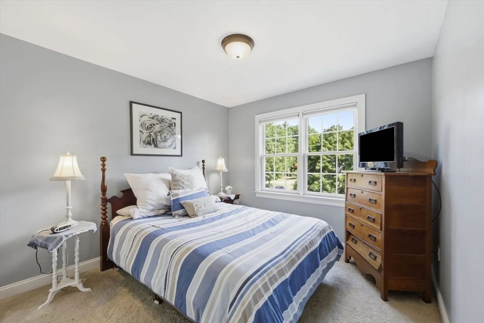 8 Lexington Circle Photo 29