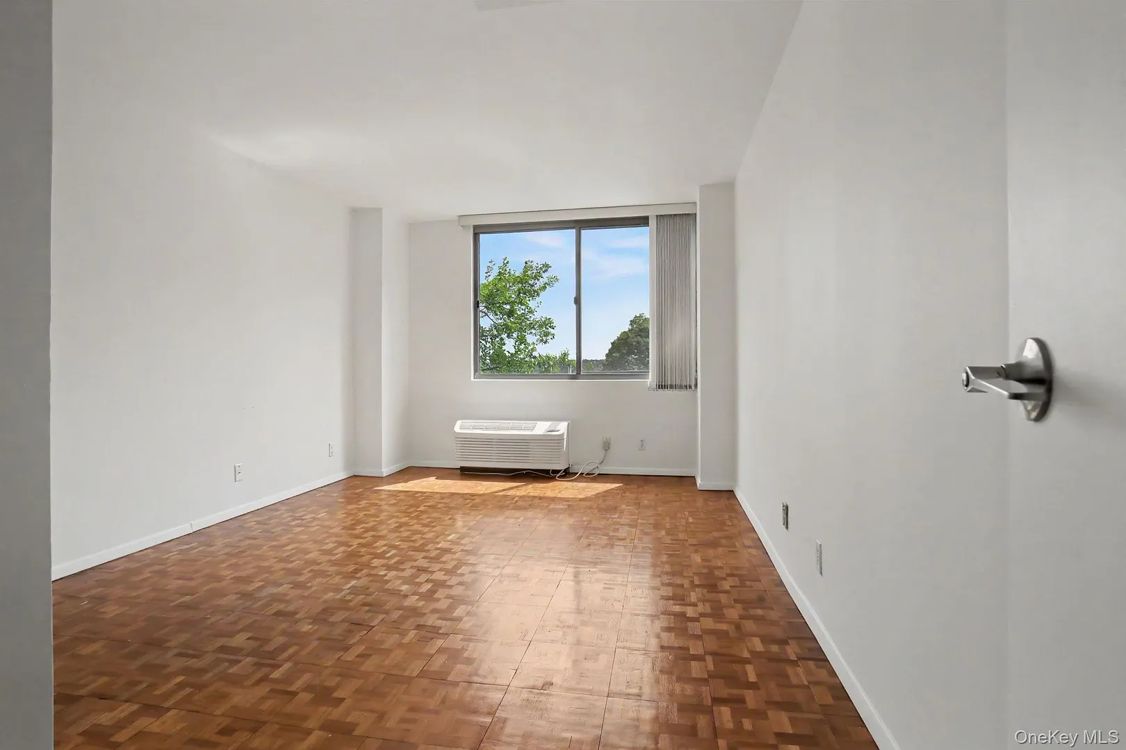 18 Shady Glen Court  #403 Photo 16