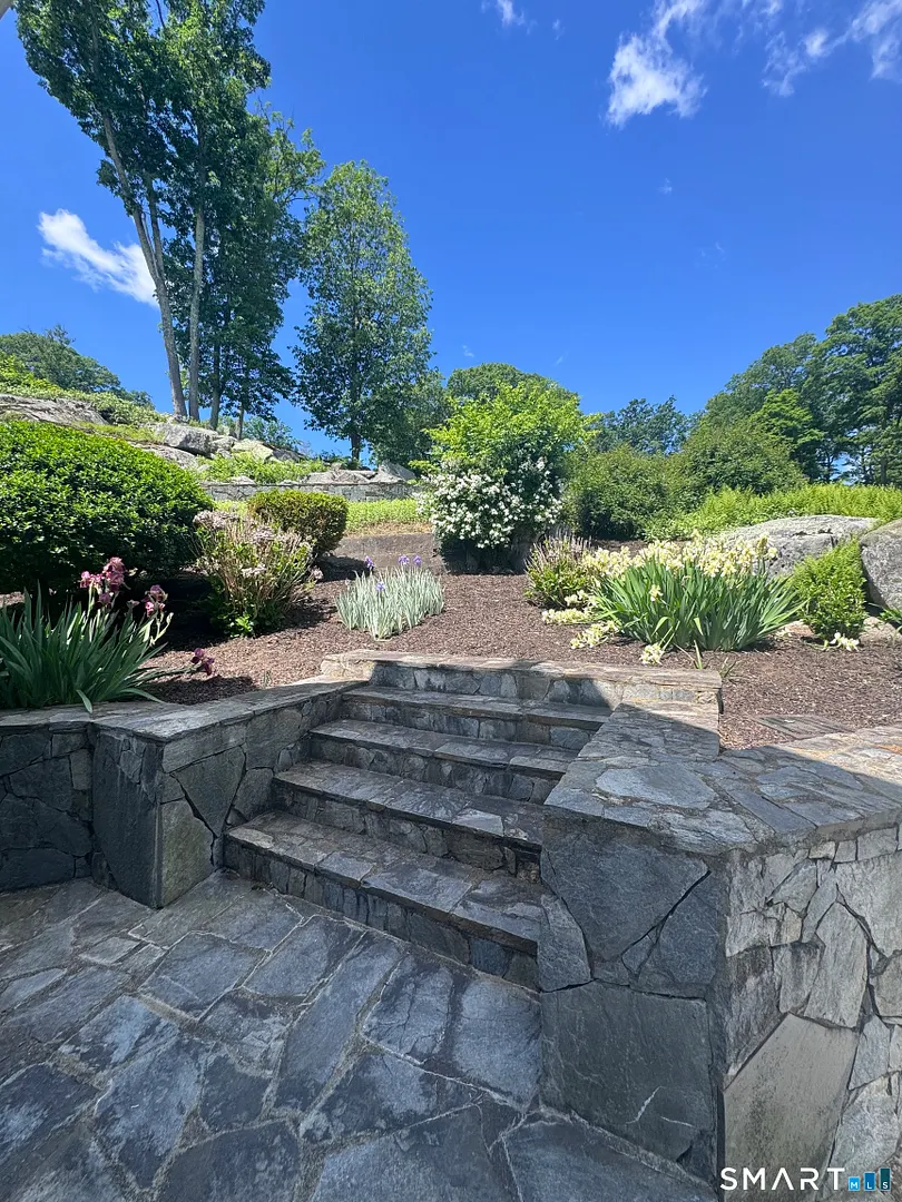 1 Oak Drive Photo 15