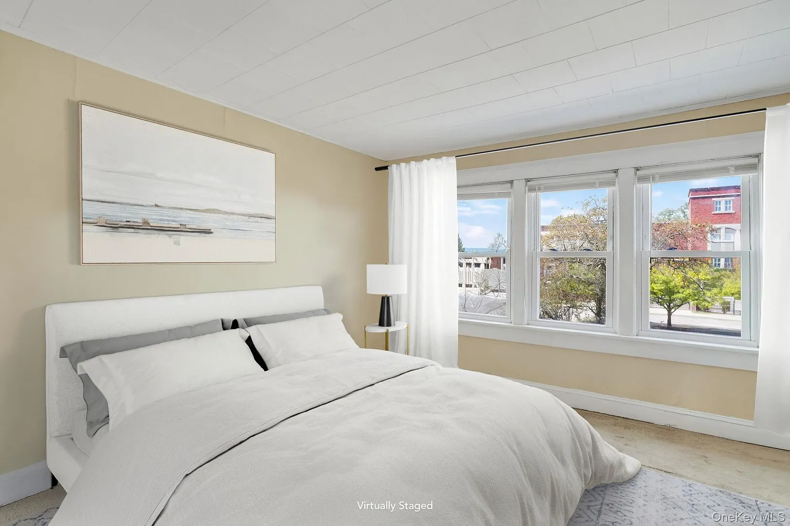 176 S Grand Avenue Photo 13