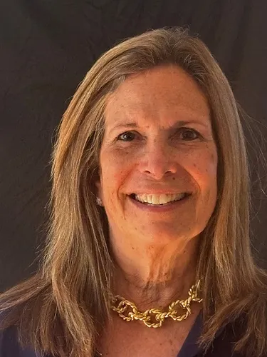 Carole Wolfson-Crum