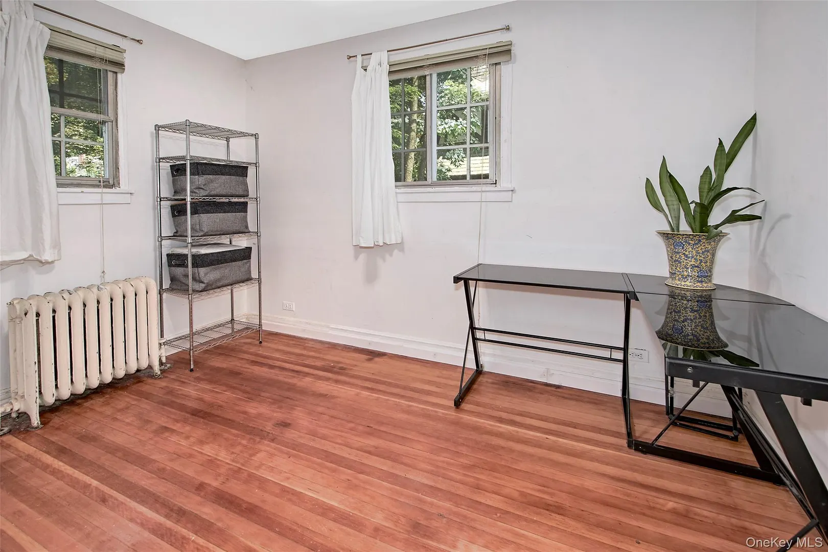 2 Byworth Road Photo 16