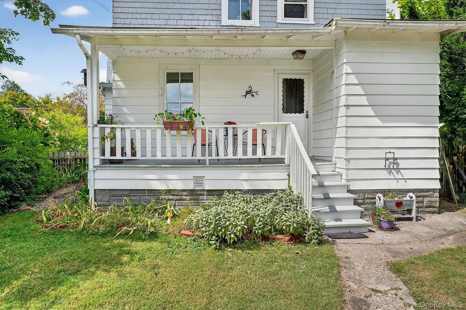 176 S Grand Avenue Photo 15