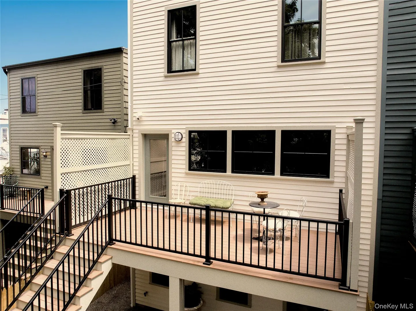 309 State Street Photo 14