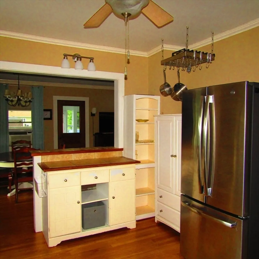 465 Spring Street Photo 7