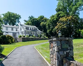 14 Crescent Drive