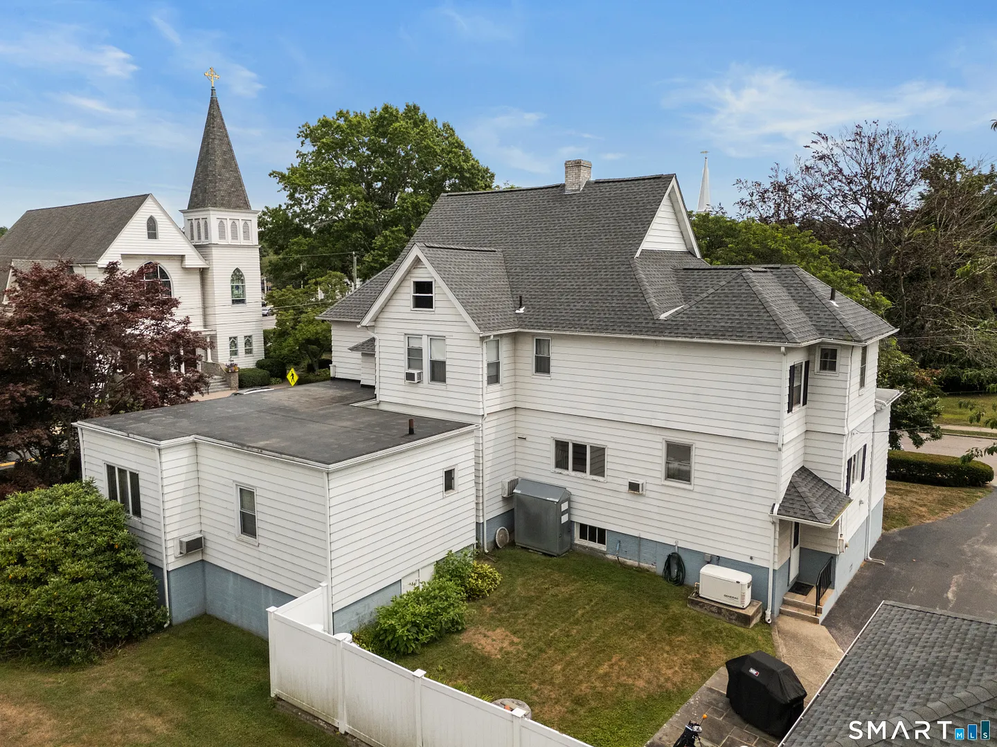 32 East Main Street Photo 12