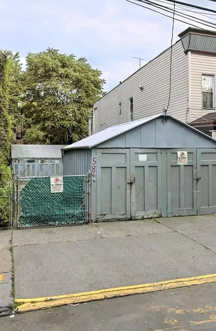 584 Van Nest Avenue Photo 1