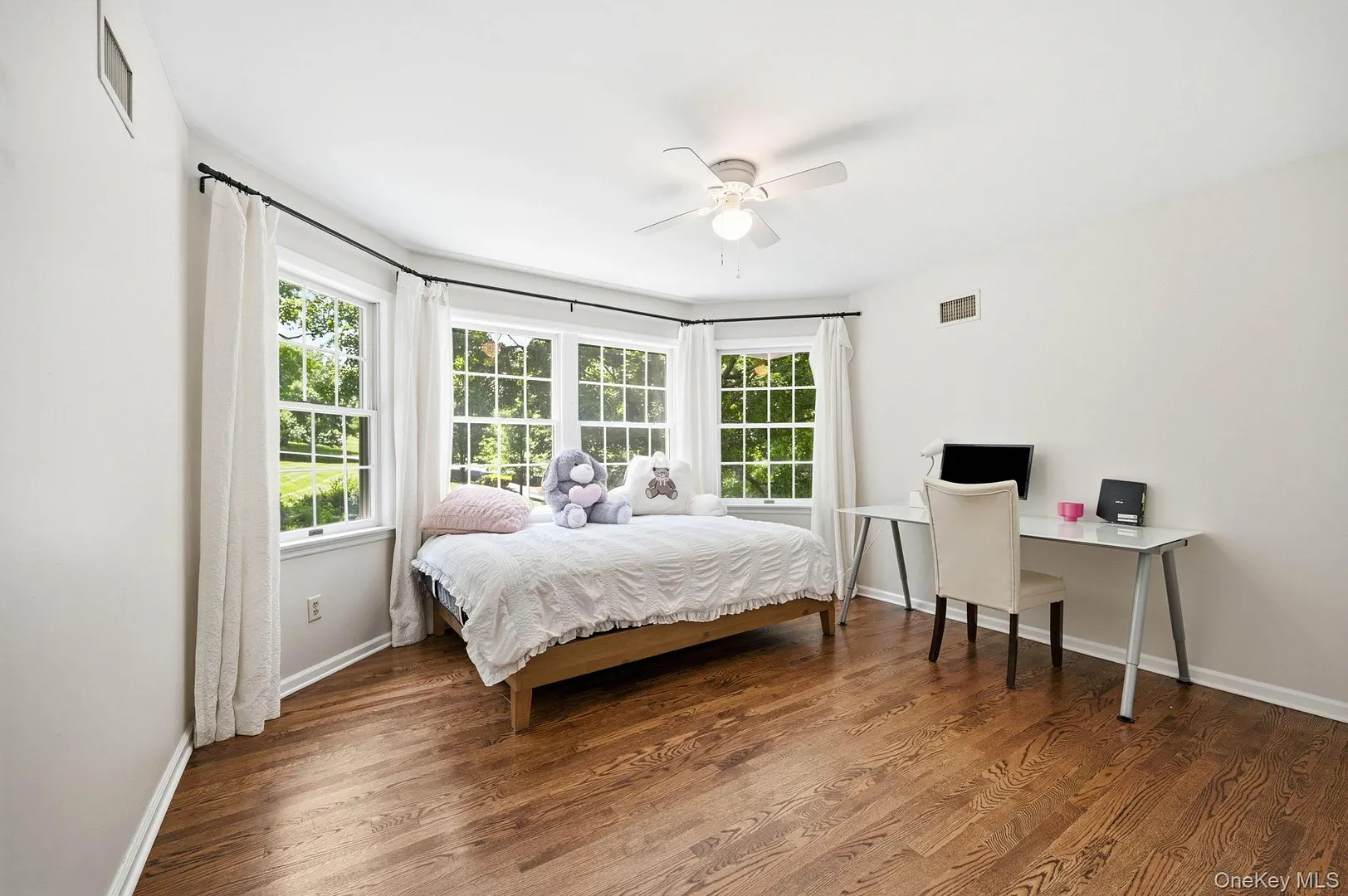 8 Sills Court Photo 12