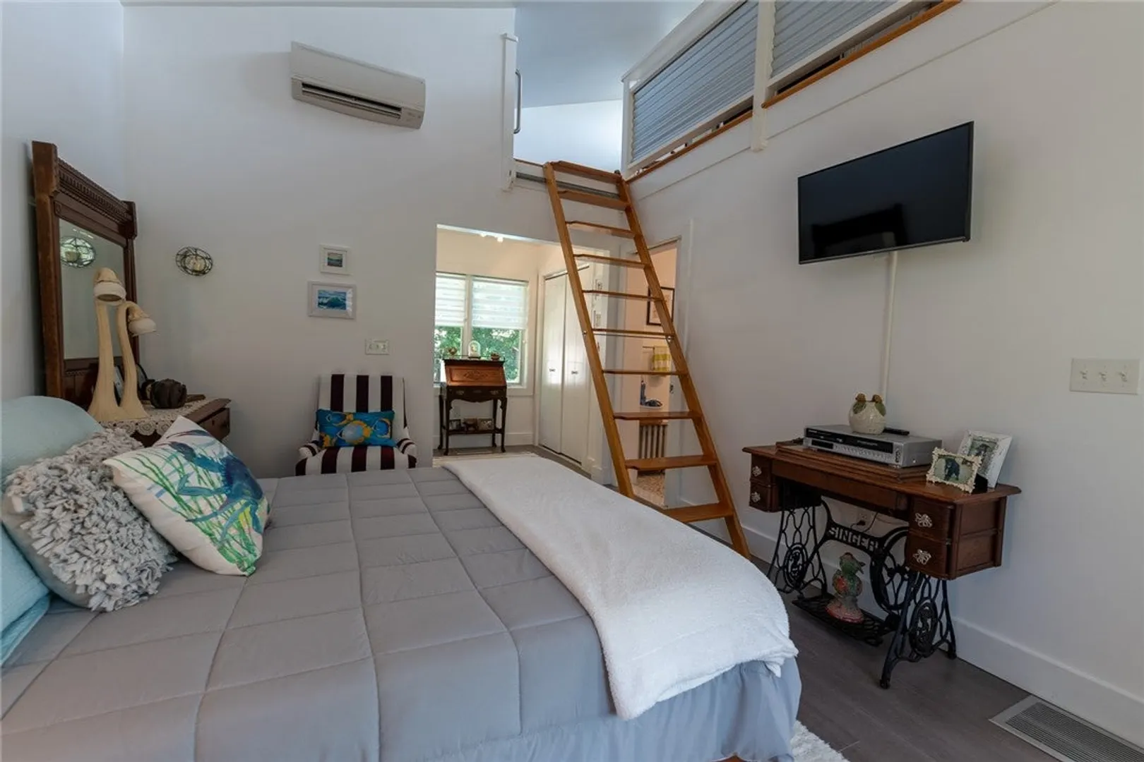 14 Mitchell Avenue Photo 12