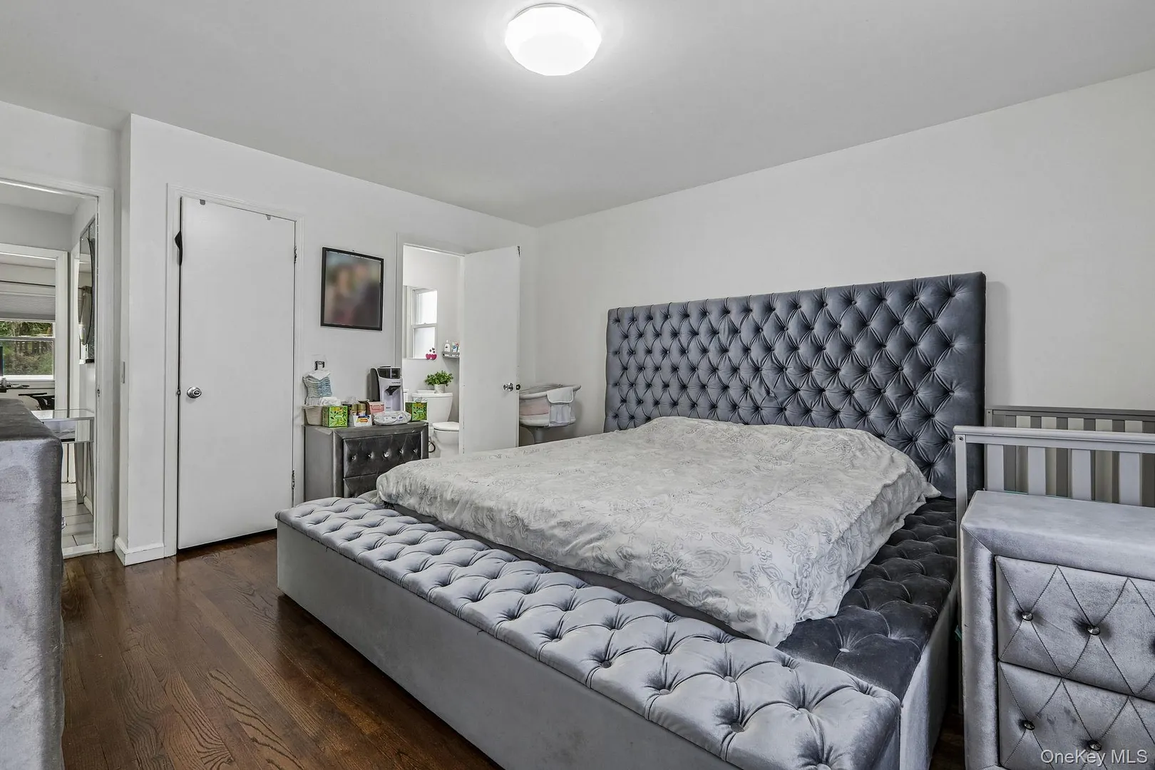 583 Bellevue Avenue N Photo 20