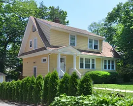 162 Rockingstone Avenue
