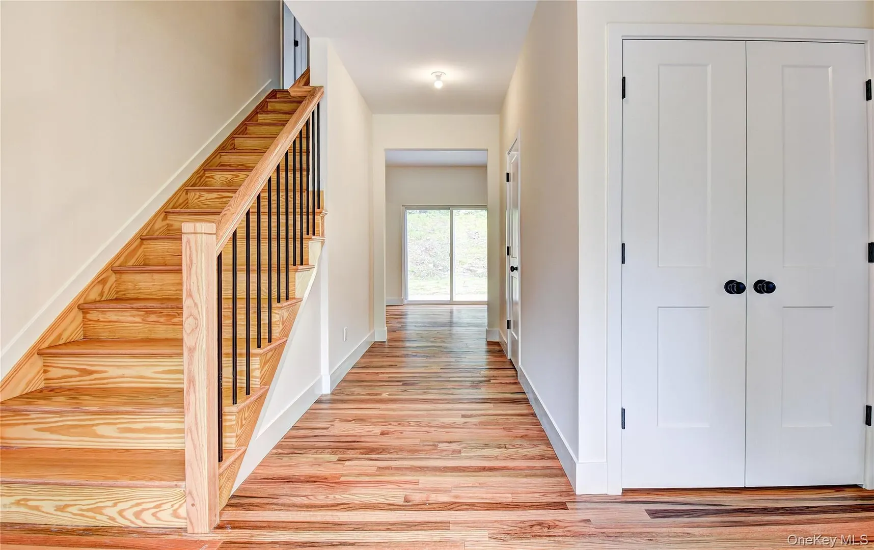 25 Tamarack Drive Photo 5