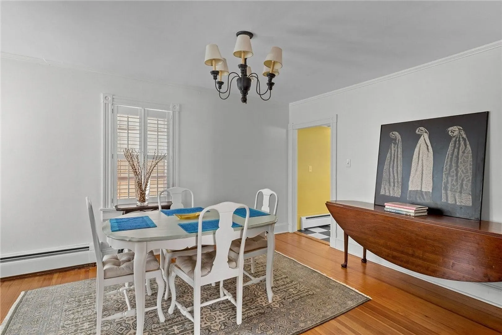 8 Sanford Street Photo 8