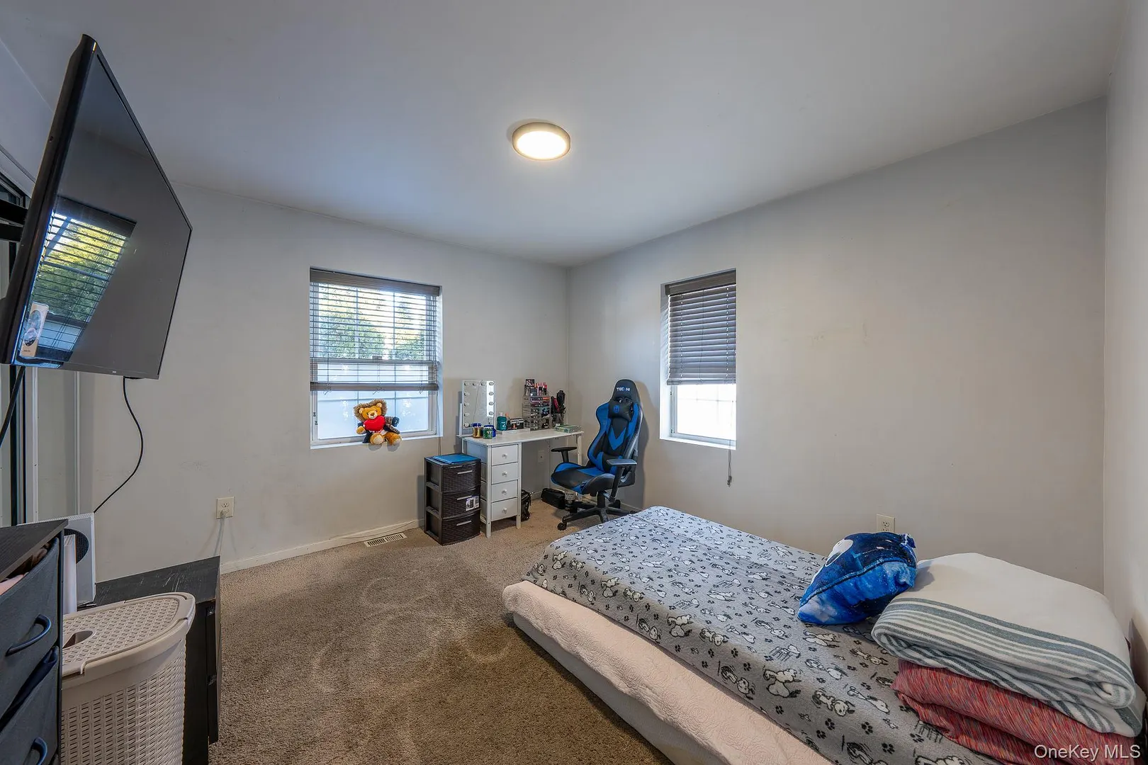 27 Walnut Street Photo 21
