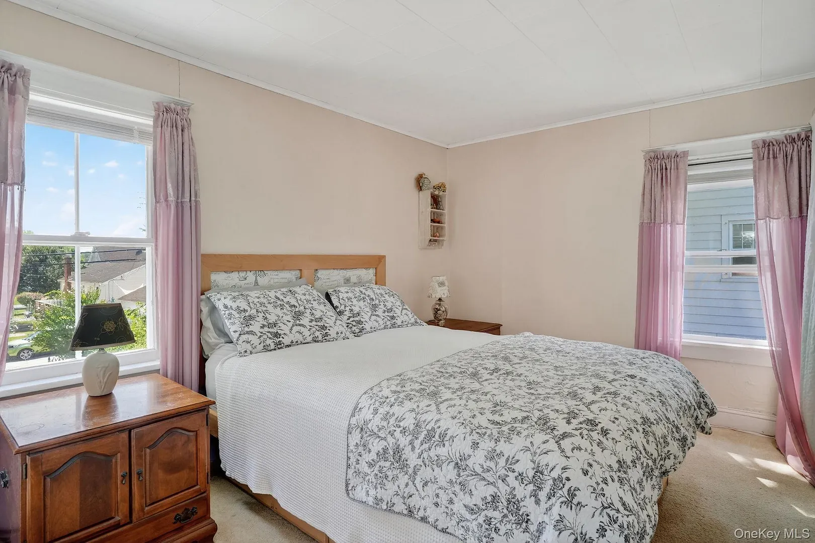 176 S Grand Avenue Photo 12
