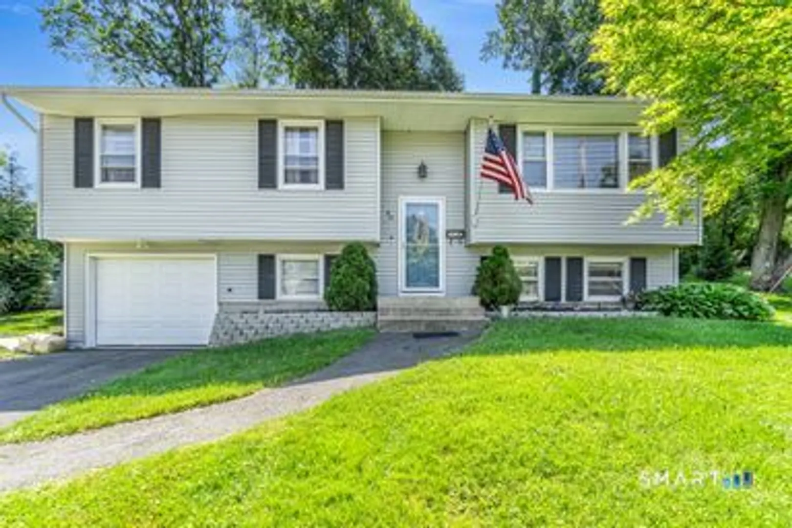 40 Bayberry Drive Photo 1