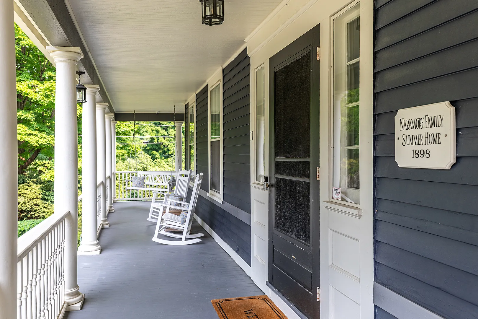 11 Pleasant Street Photo 2