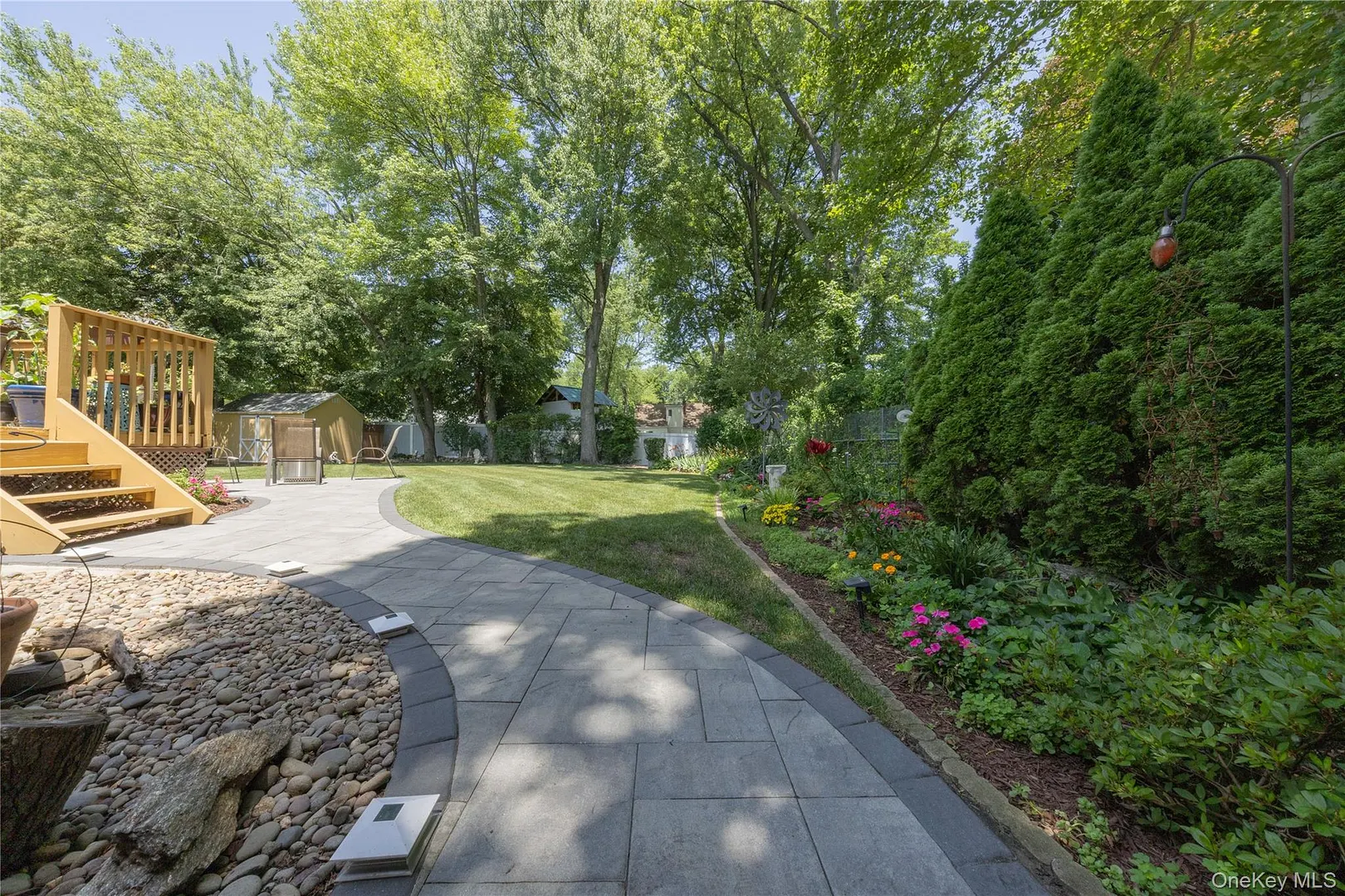 67 Pearce Parkway Photo 33