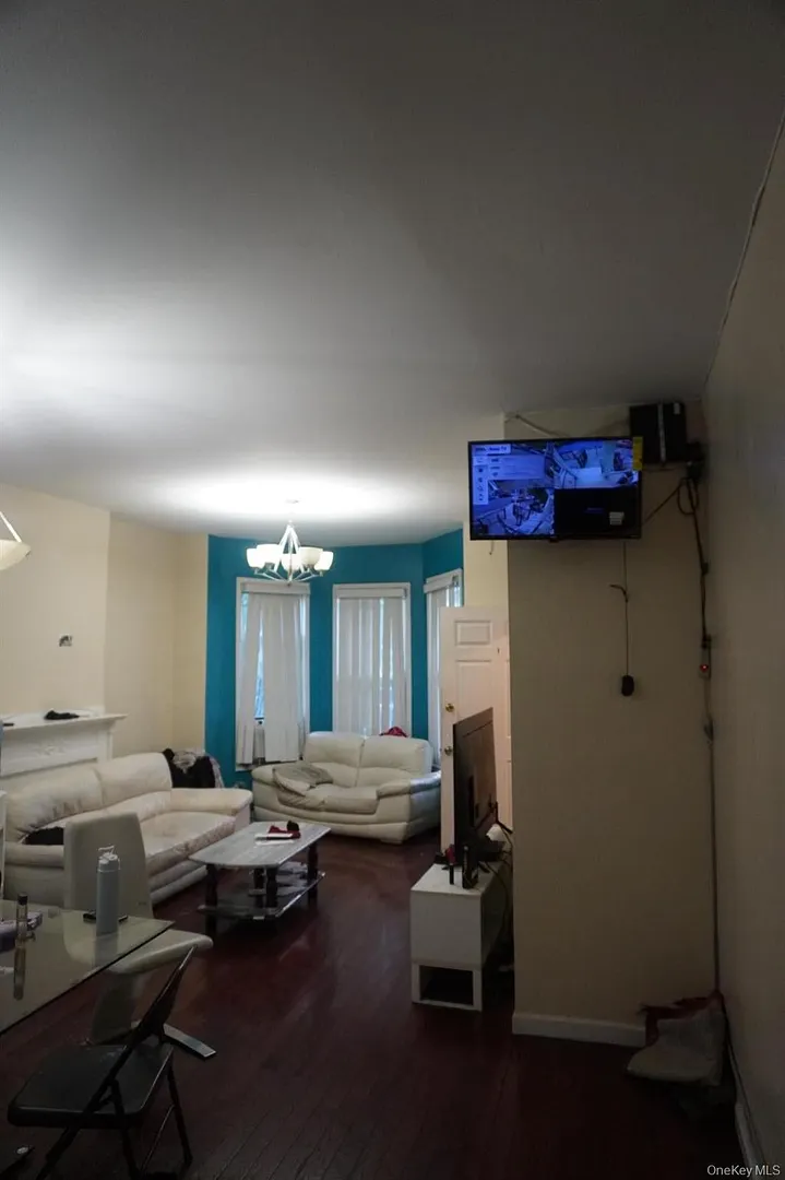 1384 Clinton Avenue Photo 5