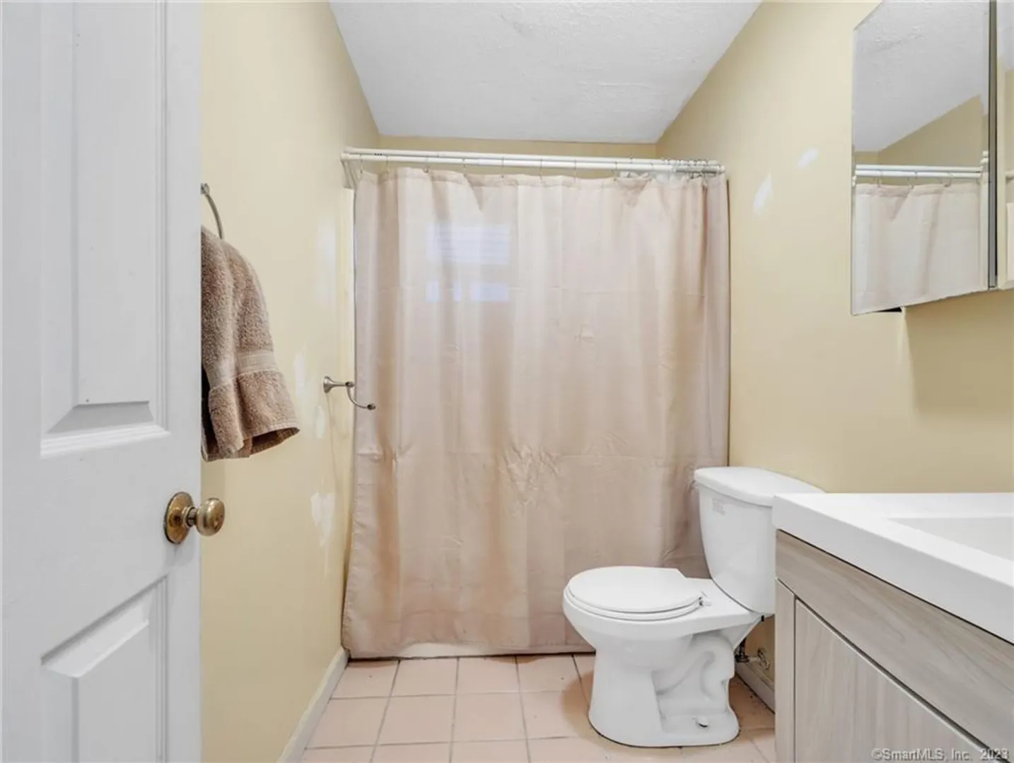 213 Franklin Avenue  #405 Photo 18
