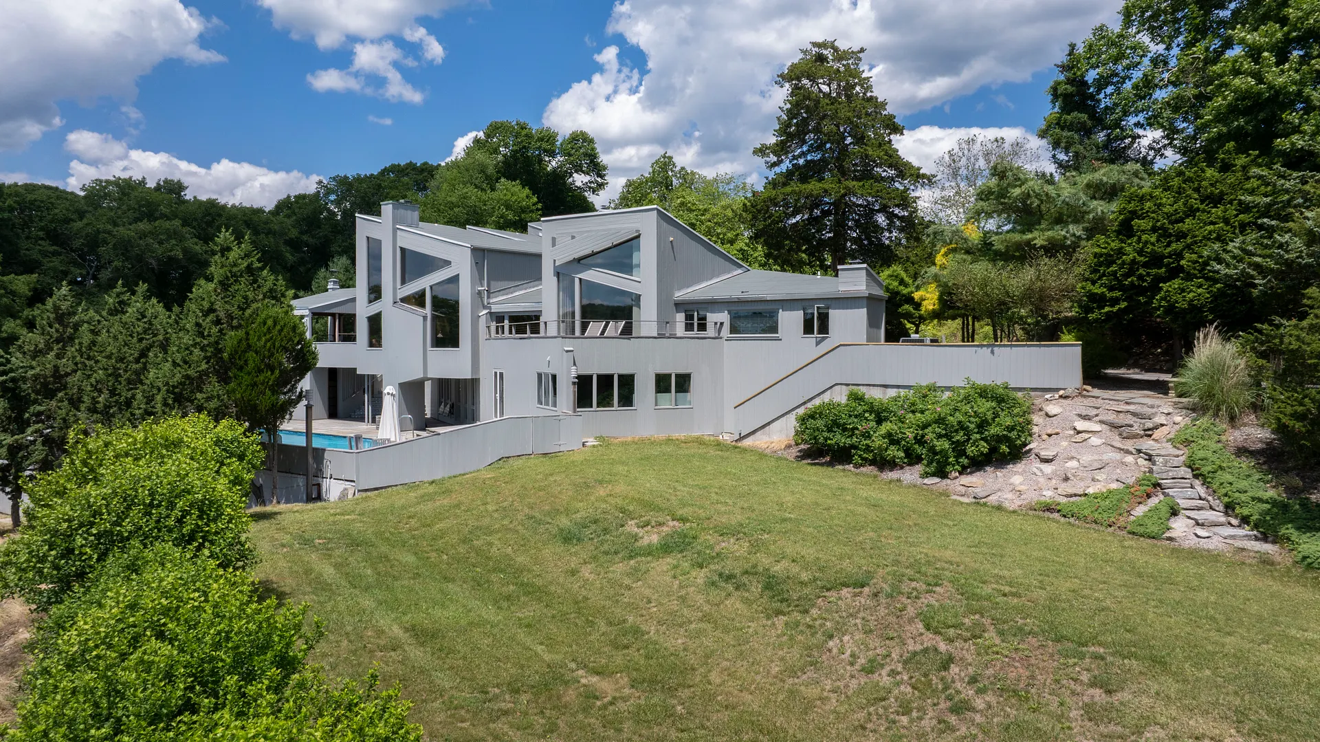 30 Wilbur Hill Lane Photo 2