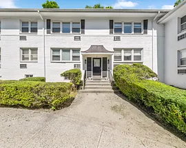 51 Avon Circle  #D