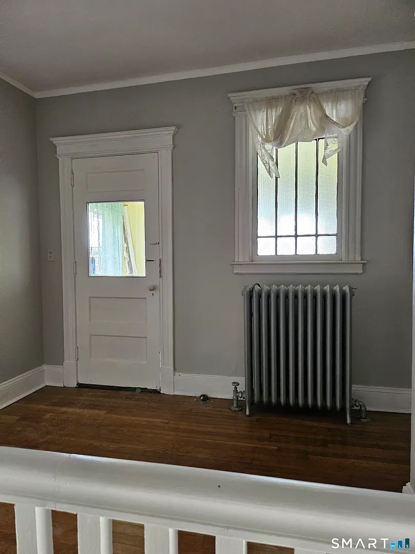 71 Campfield Avenue  #2nd floor Photo 2