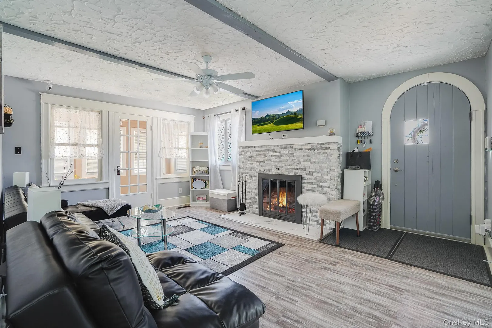 4 Crestwood Boulevard Photo 3