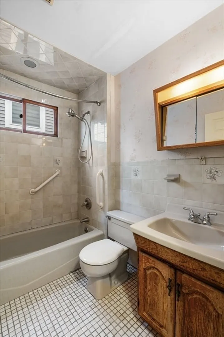 29 Fenwick St Photo 14