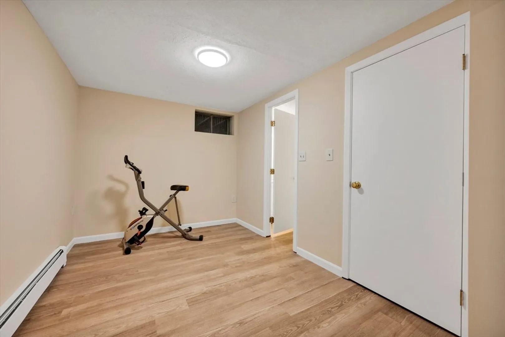 2 Woodpark Circle Photo 33