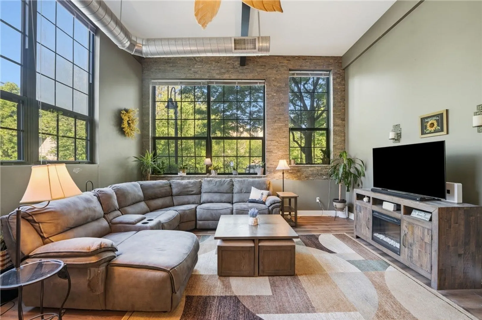 180 Allen Street  #101 Photo 3
