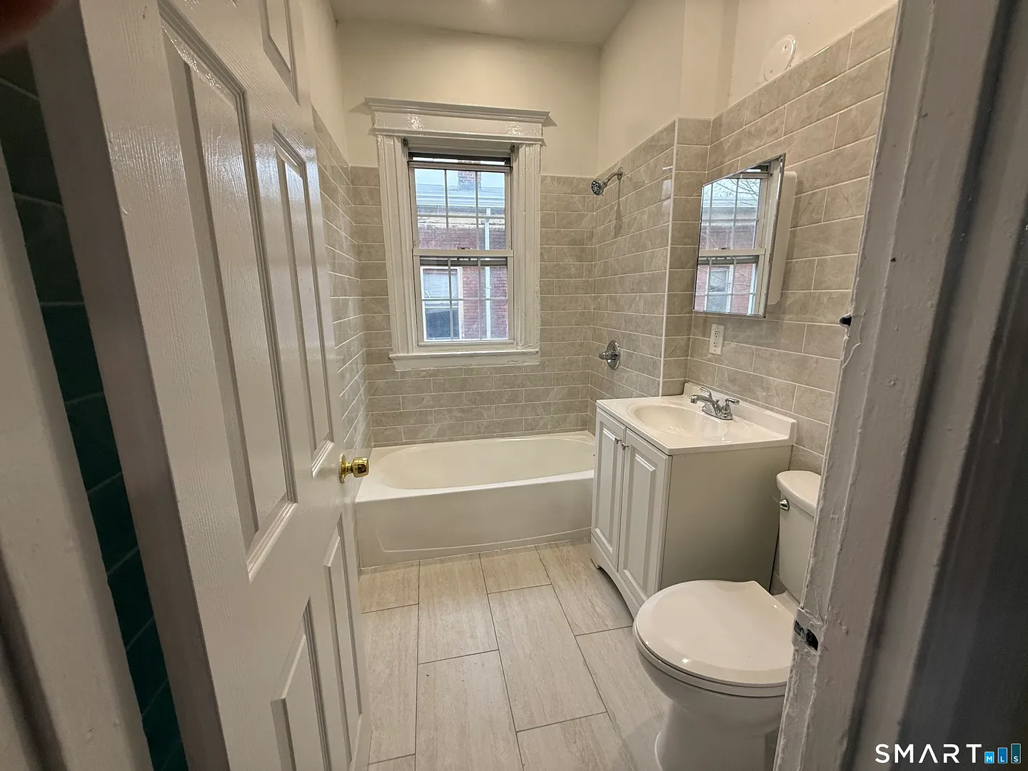 204 Homestead Avenue  #3 Photo 1