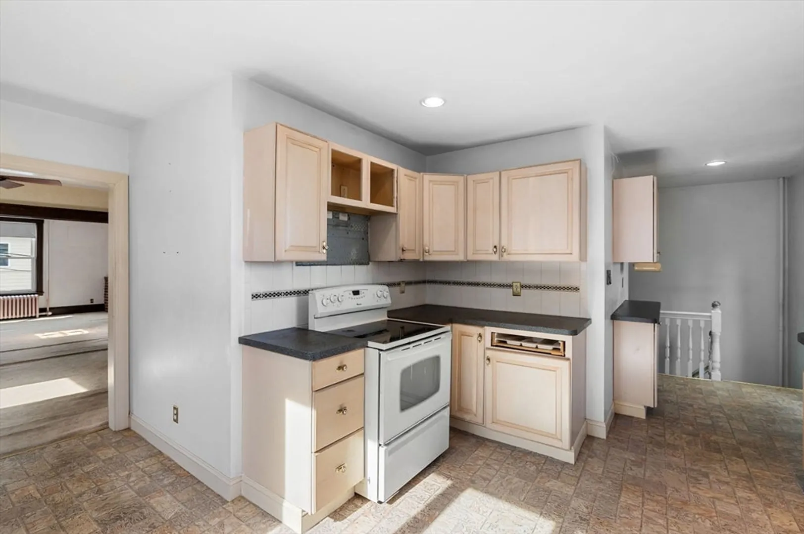29 Fenwick St Photo 27