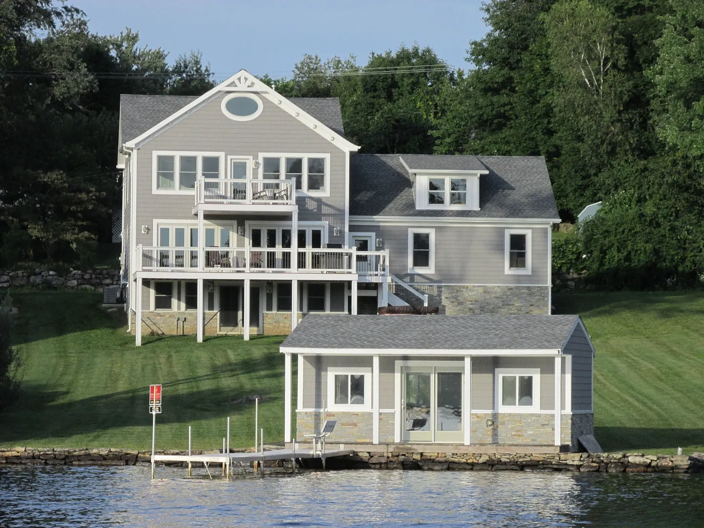 129 East Lake Street Photo 1